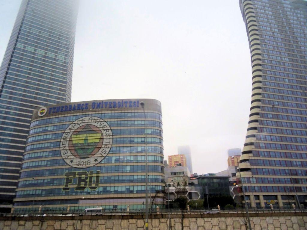 Campus dervFenerbahce Universit�t