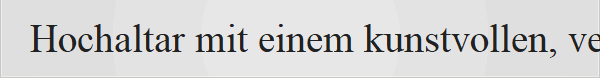 Hochaltar mit einem kunstvollen, vergoldeten Kreuz