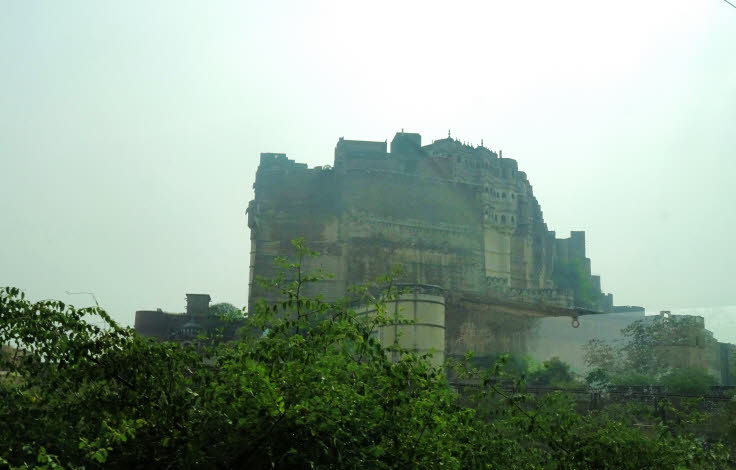 Mehrangarh Fort in Jodhpur, Rajasthan, ist eine der gr��ten Forts in Indien. Die Festung wurde 1459 von Rao Jodha, dem Gr�nder von Jodhpur, erbaut. 