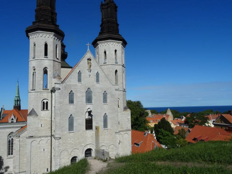 Der Dom wurde im Jahr 1225 geweiht und diente urspr�nglich als Kirche f�r deutsche Kaufleute.