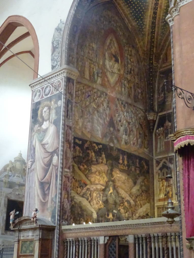 Das Fresko in deinem Foto ist nicht Michelangelos �J�ngstes Gericht�, sondern geh�rt stilistisch und ikonografisch eindeutig zur toskanischen Fr�hrenaissance. Die Komposition, die Architektur und die Randfiguren sprechen stark f�r ein Werk aus dem Umfeld 