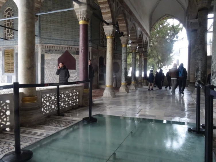 Das Bild zeigt einen Moment im Topkapi-Palast