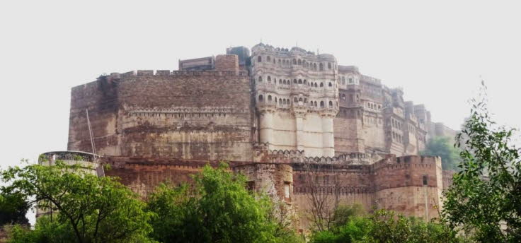 Die Festung wurde 1459 von Rao Jodha, dem Gr�nder von Jodhpur, erbaut. 