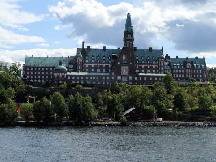 Dies ist das beeindruckende Geb�ude Danvikshem, ein historisches Pflege- und Altersheim in Nacka, �stlich von Stockholm in Schweden. Es wurde vom Architekten Aron Johansson entworfen und im Jahr 1915 fertiggestellt.
