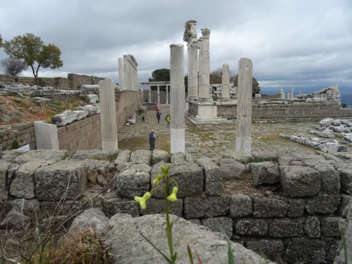 Ruinen der Akropolis