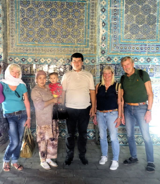 Man kommt schnell in Kontakt mit Menschen aus Usbekistan.