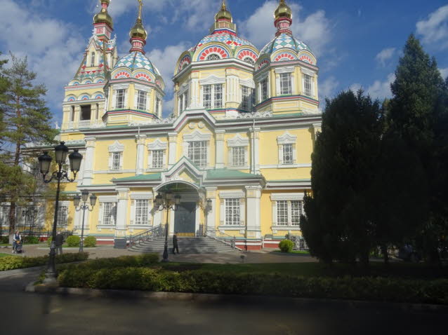 Die Voznessensk-Kathedrale in Almaty ist eines der Hauptdenkmler der russisch-orthodoxen Religion in Kasachstan und wird auch als Zenkov-Kathedrale bezeichnet. Die Kathedrale befindet sich auf dem Gebiet des Panfilovshir Parks. Die Himmelfahrtskathedrale