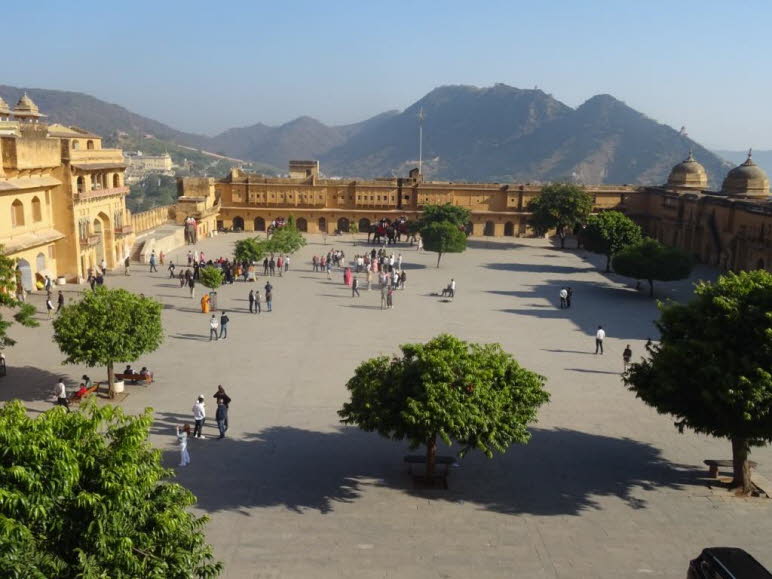 Jaleb Chowk, den Hauptinnenhof des Amber Fort