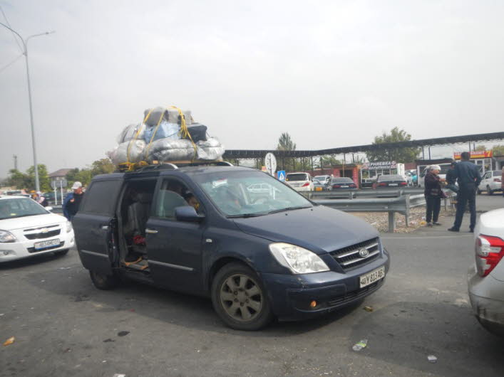 auf dem Weg von Kasachstan nach Usbekistan