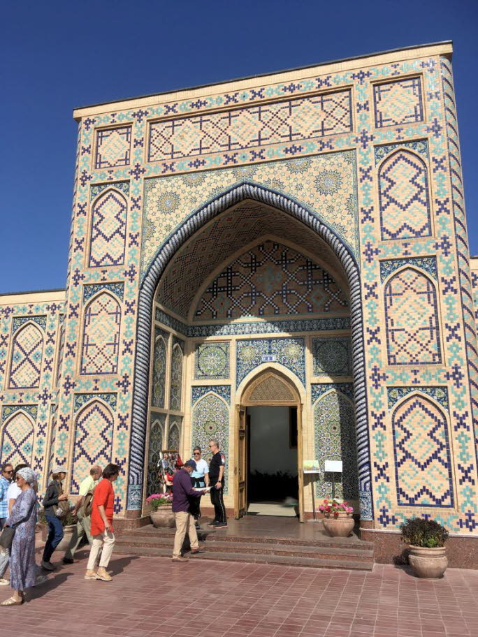 Das Gur-e-Amir-Mausoleum: Das Gur-e-Amir-ist ein Meisterwerk der mittelalterlichen zentralasiatischen Architektur, ist das Grab von Tamerlane (Timur), seinen beiden Shnen Shah Rukh und Miran Shah, seinen Enkeln Muhammad Sultan und Ulugbek sowie Tamerlane