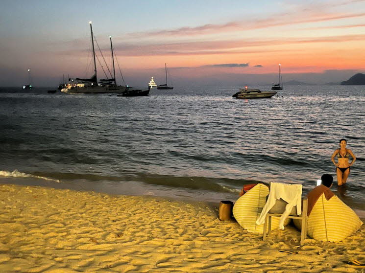 Sonnenuntergang am Strand